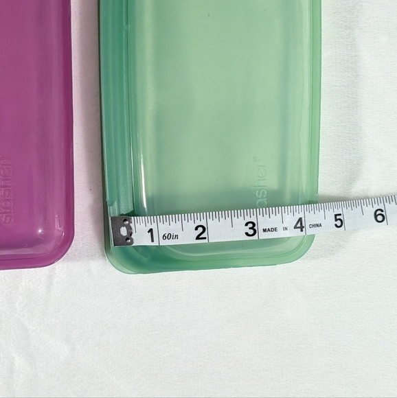 ❤️ Stasher Reusable Silicone Storage Bags (Includes 2) - Picture 2 of 14